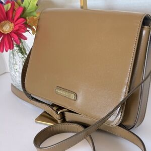 Authentic Limited Edition Crossbody/Shoulder Leather Bag Burberry.